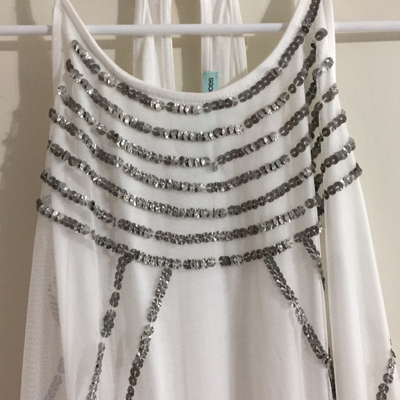 Like New Sequence Tank - Picture 2 of 3